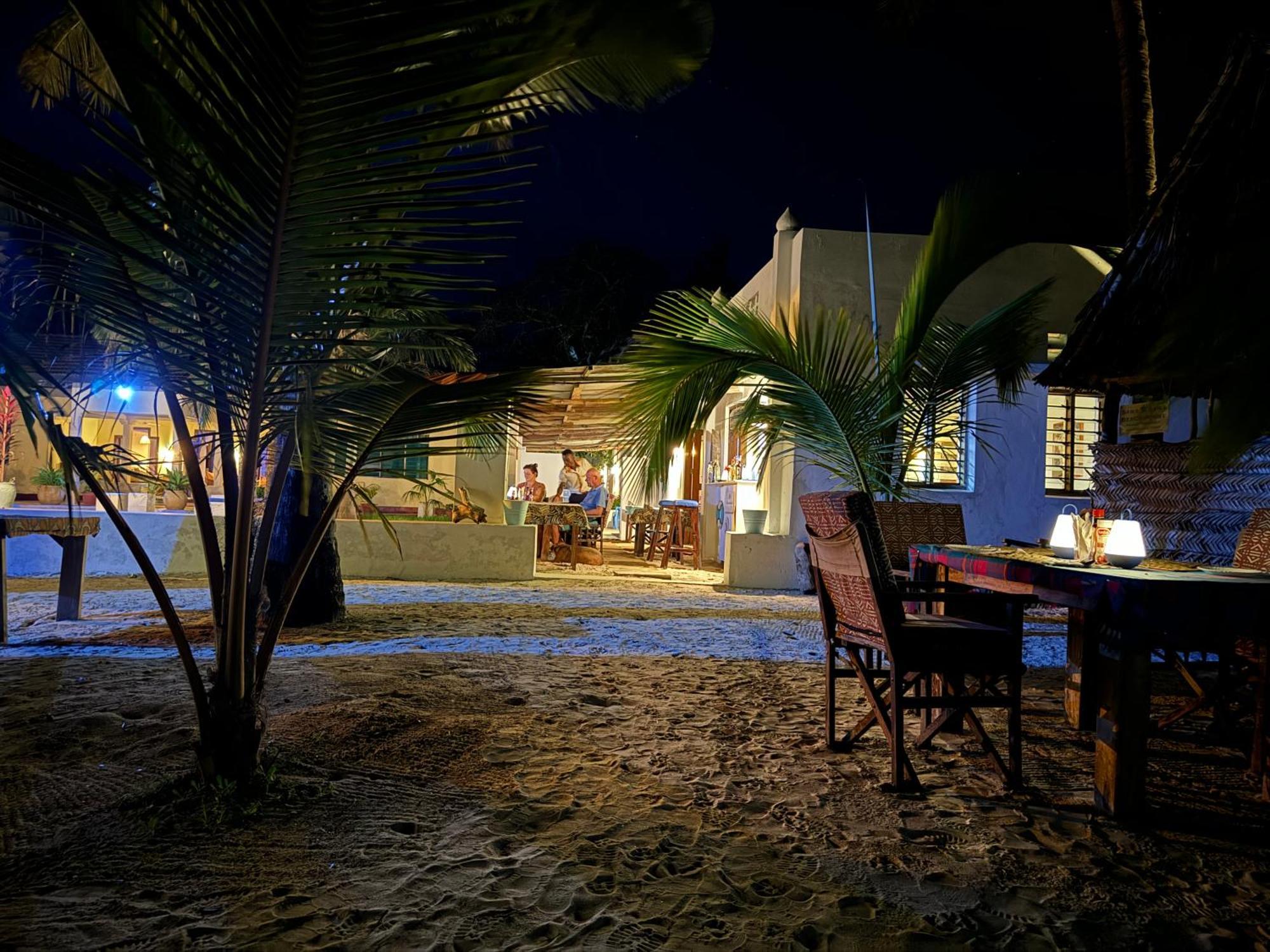Sawa Sawa Beach House Msambweni Екстериор снимка